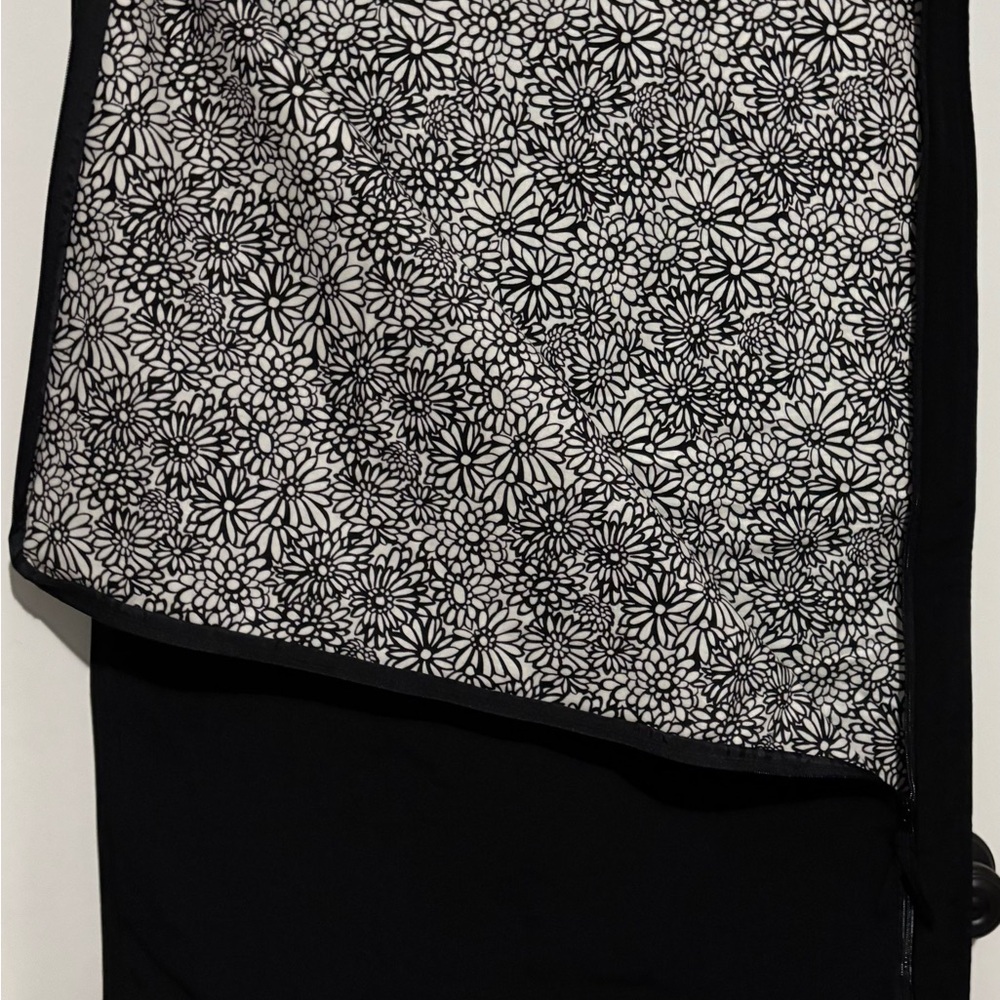 Black Quilted Garment Bag - Picture 7 of 8